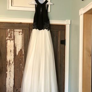 Black and white prom dress